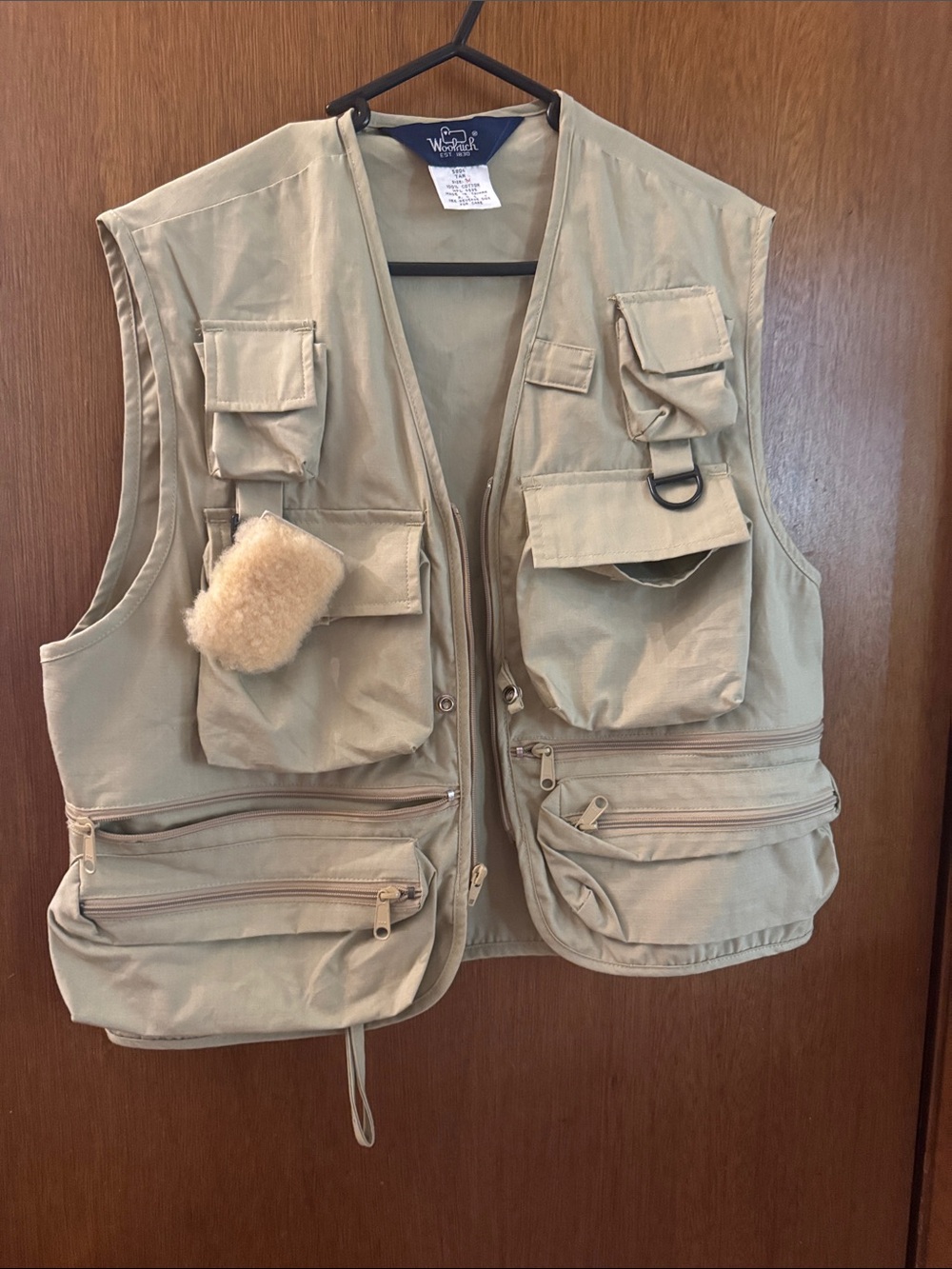 Woolrich Men's Utility Fishing Vest in Khaki Beige
